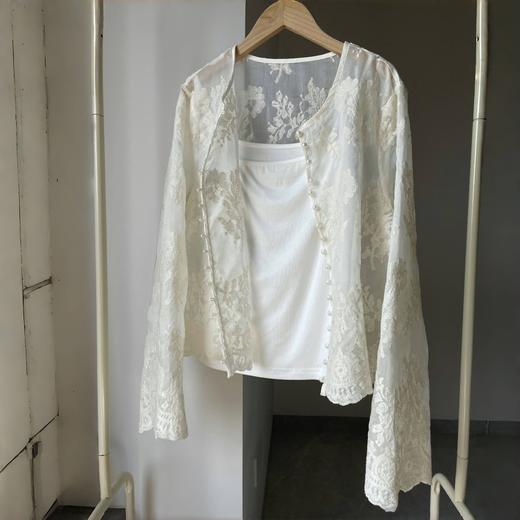 【繁华刺绣天丝上衣三件套】下摆波浪设计 优选天丝面料 重工花朵刺绣 商品图4