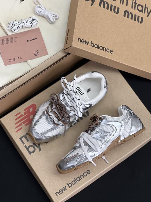 点此购买 Miumiu x New Balance联名款女士运动鞋 98 315582 商品图12