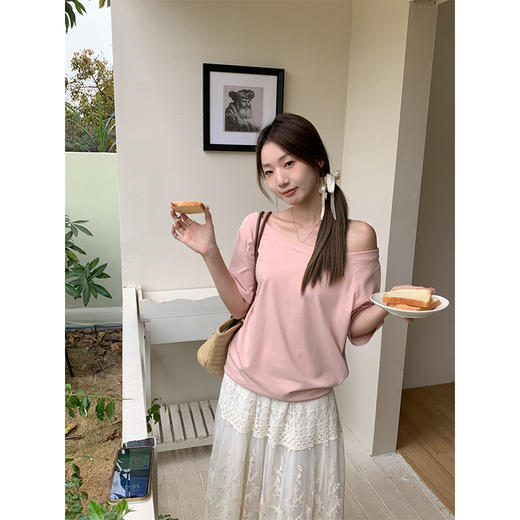 ✨明星同款【多巴胺一字肩短袖T恤】女2025夏季慵懒宽松露肩纯欲上衣 商品图8