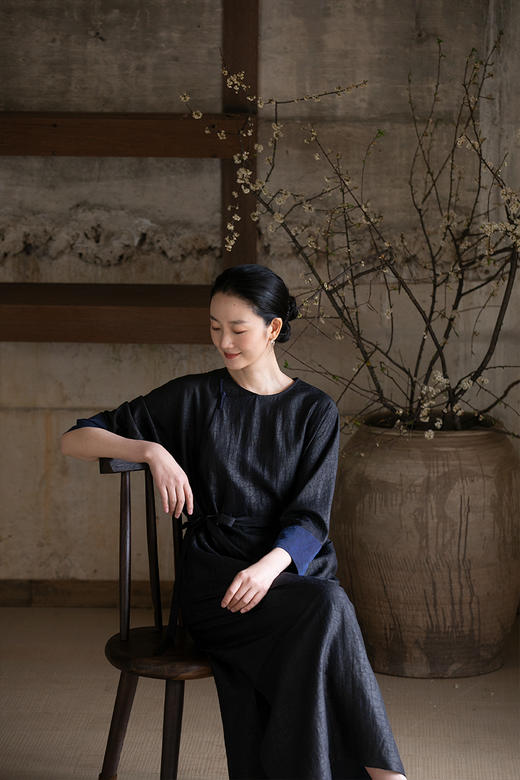 牧衣游原创 龟裂纹香云纱连衣裙轻薄显瘦复古气质真丝长裙 予蝶 商品图5