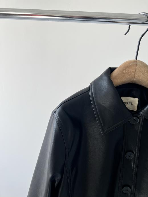 25春款，原单PU外套，韩国🇰🇷客供面料，软软的，而又不失挺括感，超好打理，简单的机车夹克，配牛仔裤和半裙都好看！数量不多！ 商品图4