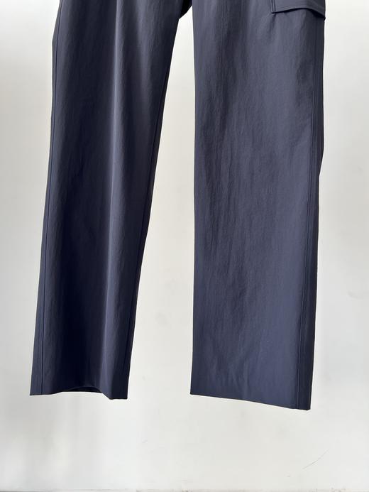 黑色L和2XL，25新款AMAZ原单裤子，纯纯的原单货，绝非某宝货，没有可比性！韩国客供面料，有弹力，超级舒服，挺括有质感，裤子上身版型超好，质感无敌，兜布立体印花工艺，工艺复杂，帅气百搭，难得好货！ 商品图2