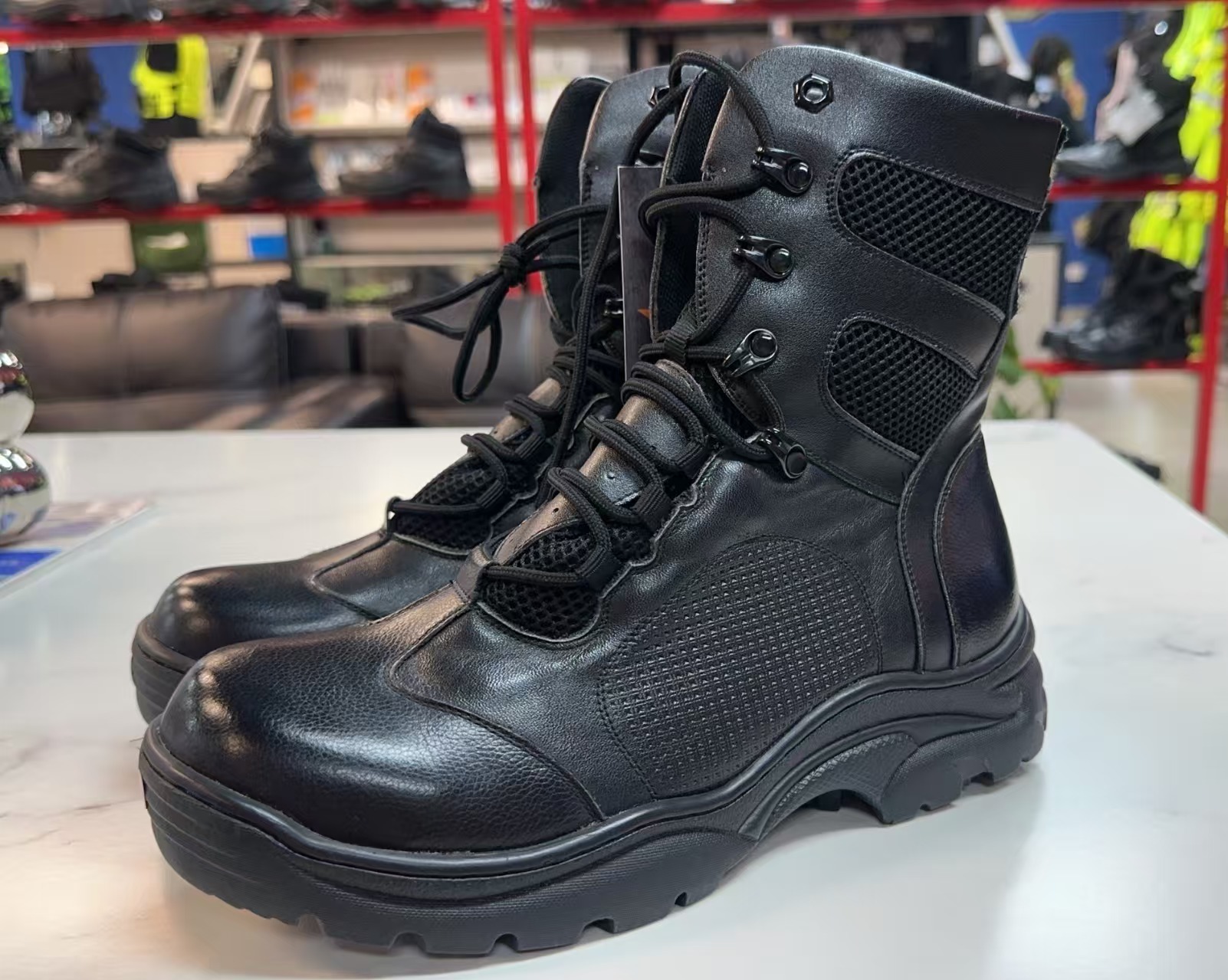 黑鹰高帮耐磨透气作战靴（特价265）