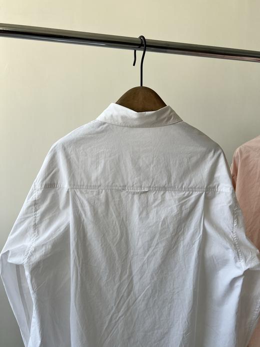 25春款，原单衬衫，100有机棉，质感高级满满，极简设计，老钱风满满，衣柜里必不可少的单品，简单的廓形，单穿或者做叠穿都好看，百搭神器，无论日常通勤，或者出入职场都毫无压力！推荐！ 商品图8