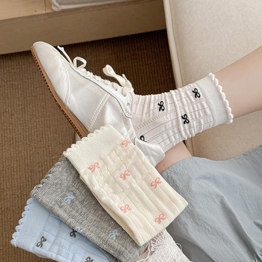 【敲好看！夏季薄款中筒袜】超薄春夏新款棉袜蝴蝶结泡泡口可爱日系少女中筒长袜。ry 商品图0