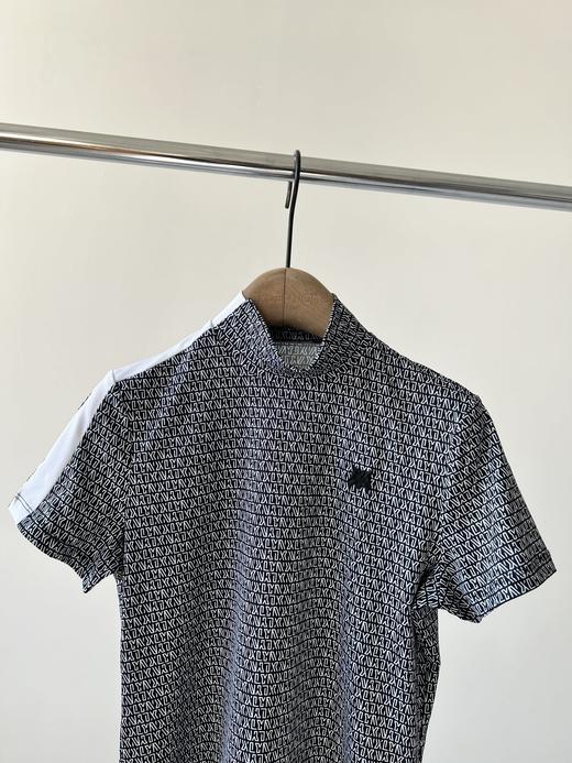 25新款LYN X半高领打底衫，韩国🇰🇷客供面料，有弹力，有质感，洋气显瘦的印花面料，胸前立体LOGO彰显品质，肩部拼接设计！ 商品图1