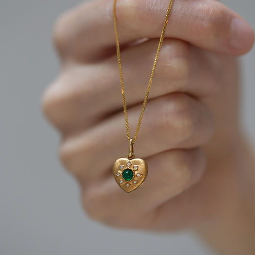「心语」18K黄祖母绿挂件（爱心可打开） 商品图1