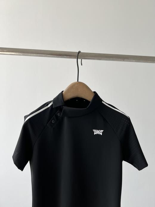 韩国🇰🇷高er夫PXG女士速干T恤，纯原臻品，客供面料，带有横-纹理感，四面弹力，修身款式，提供极度舒适的贴合感，超JI显瘦，胸前、后领部两处logo点缀，超级精致，袖子白色线条勾勒出满满的高级感 商品图1