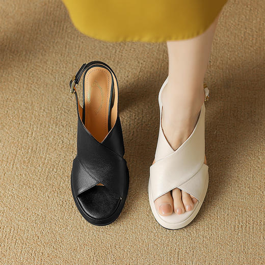 【预售5天】真皮防水台粗跟露趾罗马凉鞋春夏新款厚底高跟小个子一字扣带凉鞋DPJ&2521 商品图4