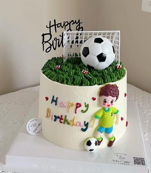 【优品系列】--加高三层夹心-【足球小子】送男孩、足球生日蛋糕 商品图0