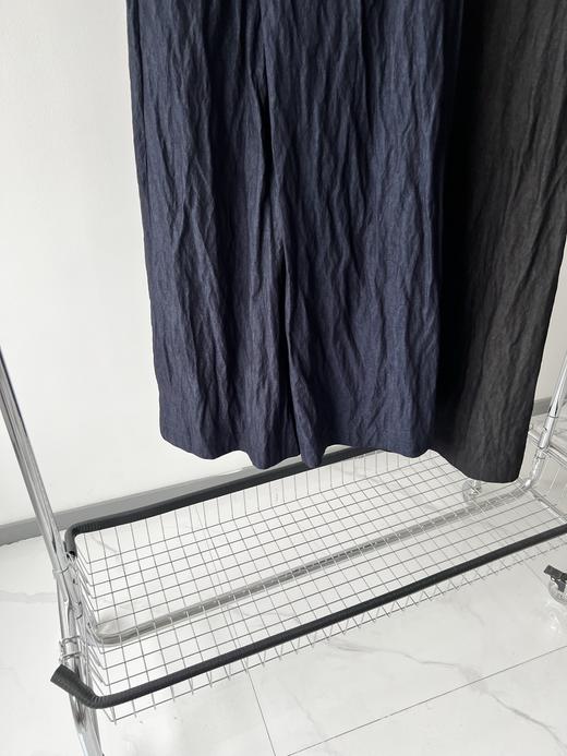 原单裤子，超级有设计感，有调性的一款裤子，韩国🇰🇷客供面料，有点微皱感，大阔腿裤，显瘦遮肉！ 商品图3