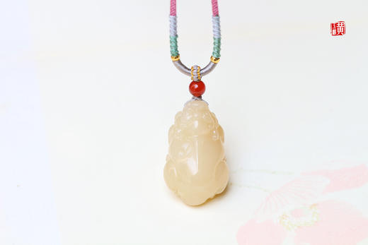 和田玉粉糖玉【貔貅】吊坠 配精美挂绳 商品图2