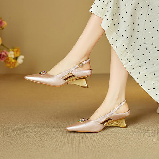 【预售5天】简约优雅春夏季新款小方头浅口坡跟凉鞋单鞋MBJR&6877 商品图2