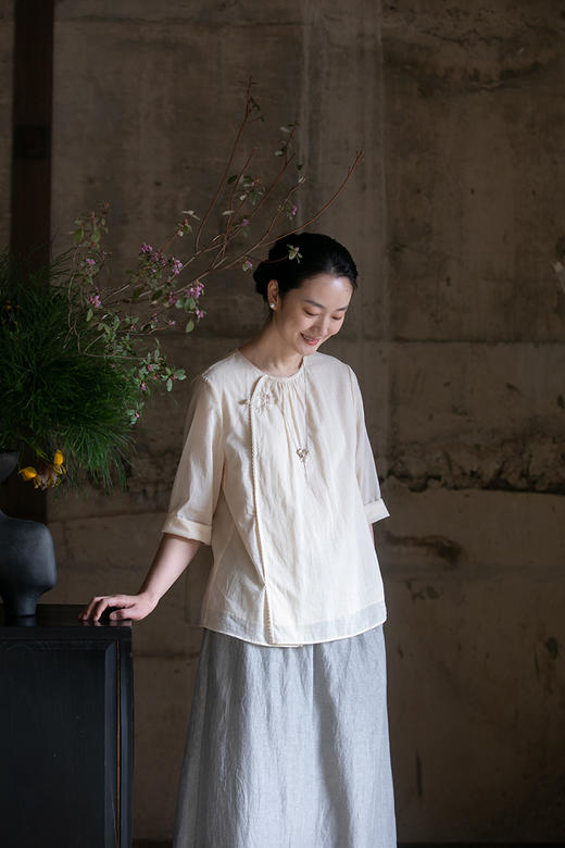 牧衣游原创 新疆棉刺绣炒色短外套 限量福利款 入夏不支持会员折 商品图5