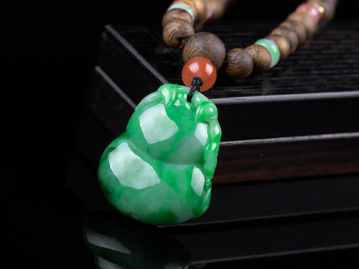 XY0259沉香+飘绿翡翠立体葫芦挂件 商品图2