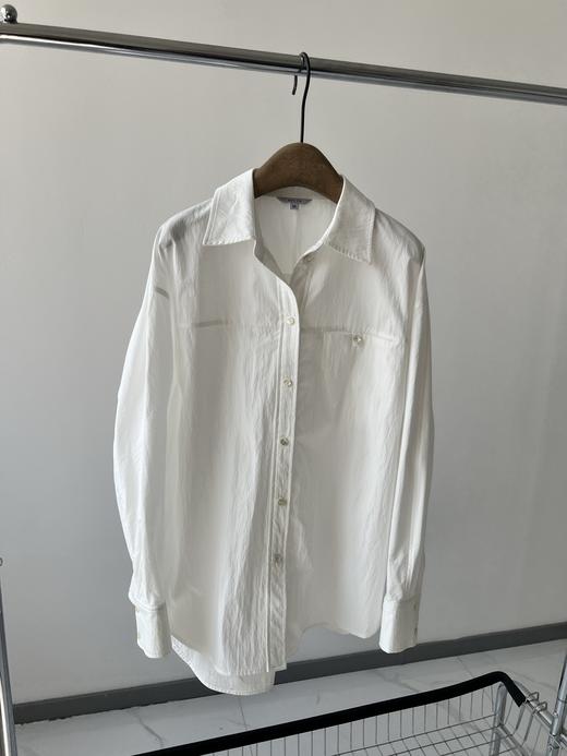 25春款原单衬衫，面料质感超级好，棉质，微皱，高级感满满，简单的大气的微阔版型，既可以单穿，又可以做外搭穿，怎么搭都不会出错！帅气有范！ 商品图0