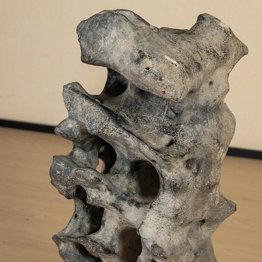 清 黑太湖石立峰文房赏石 商品图2