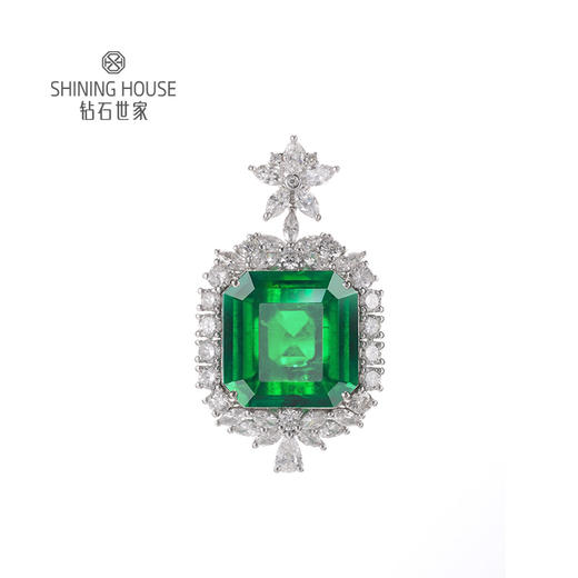 【收藏级祖母绿吊坠】钻石世家 18K金祖母绿镶钻吊坠 高级设计珠宝系列  汇聚自然之美，凝聚匠人之心，与璀璨钻石辉映，佩戴与投资的典藏之作！【单吊坠、项链为搭配展示】 商品图0