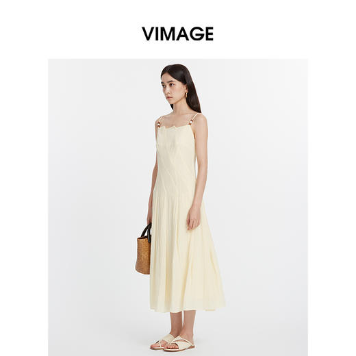 VIMAGE纬漫纪设计感温柔浪漫肩带珠串A字吊带连衣裙夏季新款V2377909 商品图1