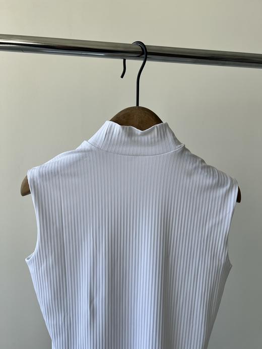 25新款，PG原单打底马甲，一衣多穿，既可单穿，又可以当做马甲，搭配冰丝袖、也可穿里面做内搭，面料也是超舒服，有弹力，透气性好，而且纹理感！ 数量不多！ 商品图8