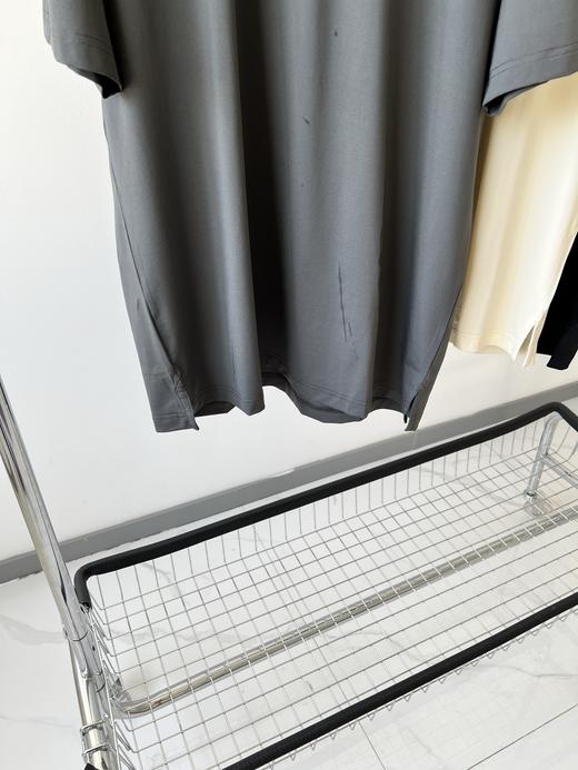 PG灰色7码男款T，纯纯的原单货，必须好好夸一下这款T，面料质感绝绝子，有垂度，有光泽感，而且透气有弹力，面料绝对的天花板，上档次又实用的一款，简约色基础款，打球运动，日常穿搭都很好穿！颜色也是很高级 商品图2