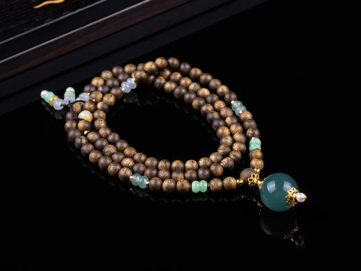 XY0258沉香+翡翠天空蓝大圆珠挂件 商品图0