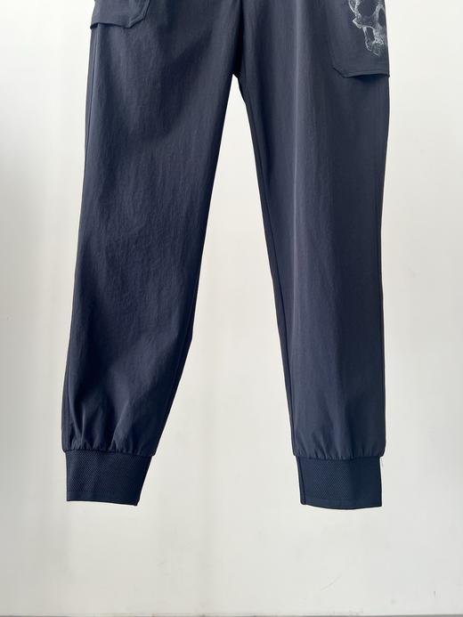 黑色M码！25新款AM家高尔夫🏌‍♀裤子，纯原单货，韩国🇰🇷客供面料，质感超好，弹力大，凉感，透气，挺括有型，不爱起皱！兜立体印花，质感满满，裤脚罗纹，有弹力，超舒服！自留推荐款！ 商品图3