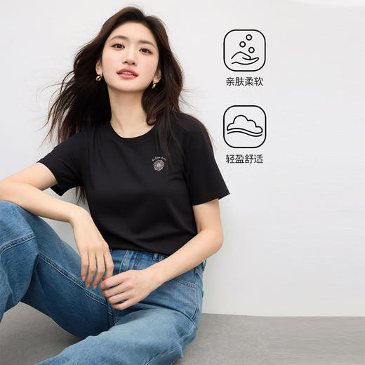 【周末秒杀】熙世界短袖女t恤女夏2025新款休闲宽松圆领花卉刺绣正肩体恤上衣 商品图3