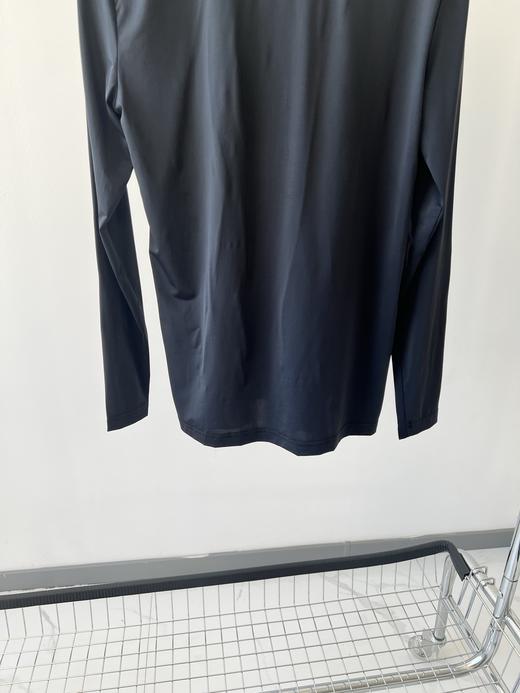 25春款，ＰG原单牛奶丝立领打底衫，韩国🇰🇷客供面料，有弹力，超级百搭的一款，胸前印花LOGO，上档次又不单调！ 商品图7