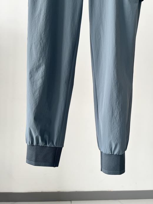 5新款AM家高尔夫🏌‍♀裤子，纯原单货，韩国🇰🇷客供面料，质感超好，弹力大，凉感，透气，挺括有型，不爱起皱！兜立体印花，质感满满，裤脚罗纹，简单干练，腰围皮筋松紧腰，有弹力，超舒服！自留推荐款！ 商品图2