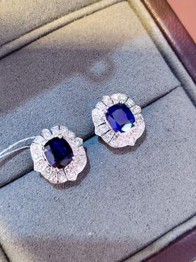 1.99ct刻面蓝宝石耳钉