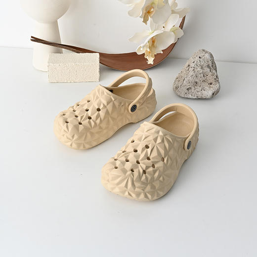 经典鲨2025夏季新品时尚潮流洞洞鞋柔软舒适通勤沙滩凉鞋女KG297-529011 商品图5