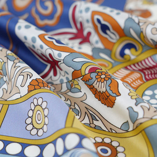 敦煌研究院 【双面印花大方巾 】文创丝巾披肩围巾百搭高级感送妈妈 商品图1