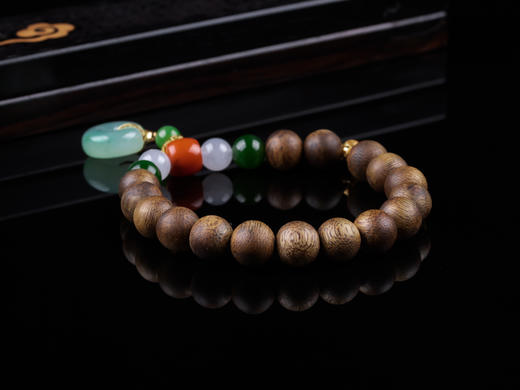 XY0233沉香+翡翠碧玉南红.银手串 商品图3