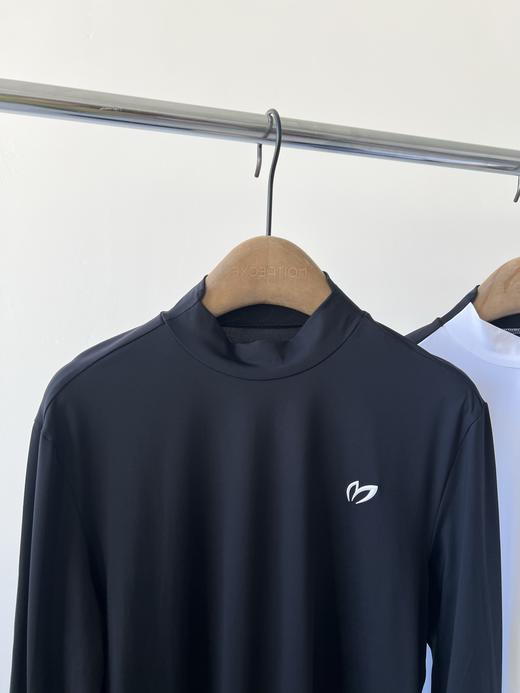 25新款，兔耳朵原单打底，半高领设计，胸前LOGO印花，拼接设计，袖子LOGO印花，百搭款！数量不多！ 商品图1