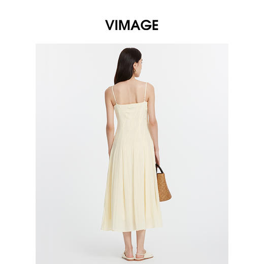 VIMAGE纬漫纪设计感温柔浪漫肩带珠串A字吊带连衣裙夏季新款V2377909 商品图4