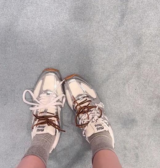 点此购买 Miumiu x New Balance联名款女士运动鞋 98 315582 商品图8