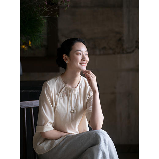 牧衣游原创 新疆棉刺绣炒色短外套 限量福利款 入夏不支持会员折 商品图3