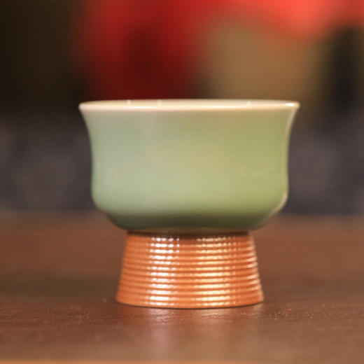 华凌潇跳刀高足杯 商品图0