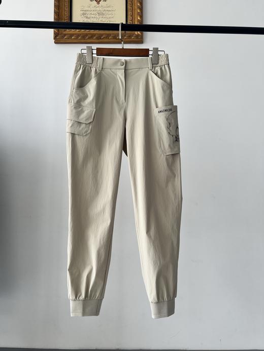 米色码齐！25新款AM家高尔夫🏌‍♀裤子，纯原单货，韩国🇰🇷客供面料，质感超好，弹力大，凉感，透气，挺括有型，不爱起皱！兜立体印花，质感满满，裤脚罗纹，有弹力，超舒服！自留推荐款！ 商品图0