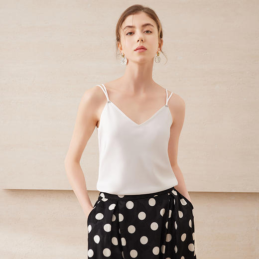 EITIE爱特爱百搭双肩带V领经典色吊带背心内搭上衣2025夏季新款B2513612 商品图4
