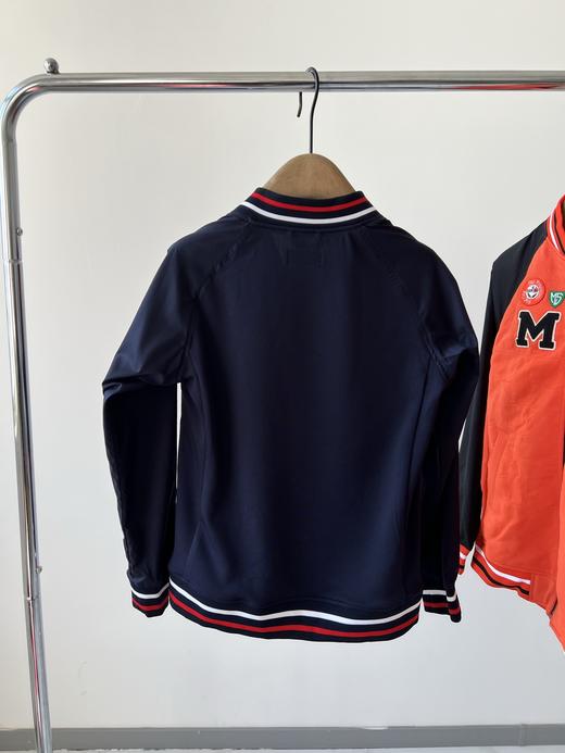 25新款，小企鹅🐧棒球服外套，精致的小短款，胸前贴布绣设计，减龄而又不失品味，基础的棒球服款，超级百搭！撞色设计，使春天更有活力💖！ 商品图8