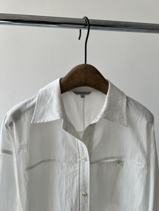 25春款原单衬衫，面料质感超级好，棉质，微皱，高级感满满，简单的大气的微阔版型，既可以单穿，又可以做外搭穿，怎么搭都不会出错！帅气有范！ 商品图1