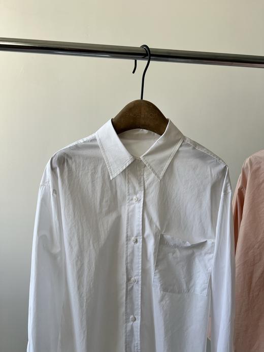 25春款，原单衬衫，100有机棉，质感高级满满，极简设计，老钱风满满，衣柜里必不可少的单品，简单的廓形，单穿或者做叠穿都好看，百搭神器，无论日常通勤，或者出入职场都毫无压力！推荐！ 商品图1