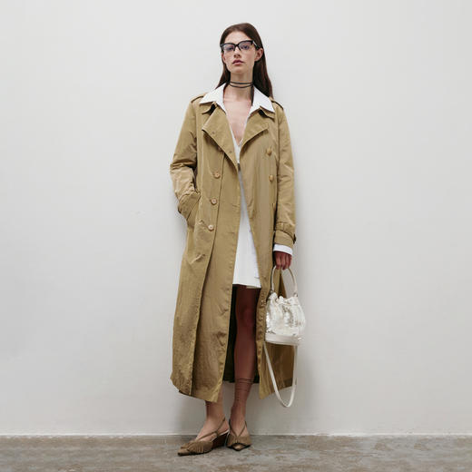 lost in echo2025春夏新款双排扣直身轻薄高级褶皱感长款风衣外套 商品图3