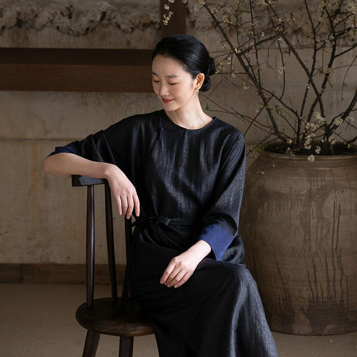 牧衣游原创 龟裂纹香云纱连衣裙轻薄显瘦复古气质真丝长裙 予蝶 商品图0