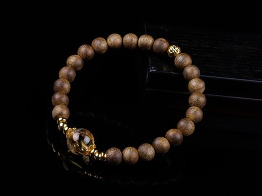 XY0176沉香+黄水晶单圈手串 商品图1