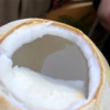 泰国香水椰 甄选大果 自然成熟 肉厚多汁 椰汁清澈透白  甘甜可口  椰香浓郁  就一口果香四溢更香甜 商品缩略图1