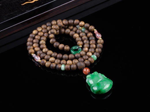 XY0259沉香+飘绿翡翠立体葫芦挂件 商品图1