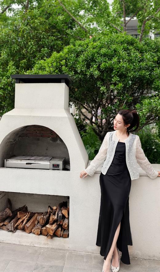 逸红颜明月优选#爆闪的新中式外套​​「洛花神」重磅高定系列，非遗亮片钉珠工艺，美得移不开眼～ 商品图3